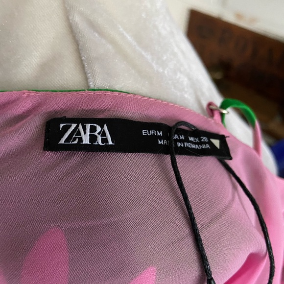 Zara - Picture 3 of 3